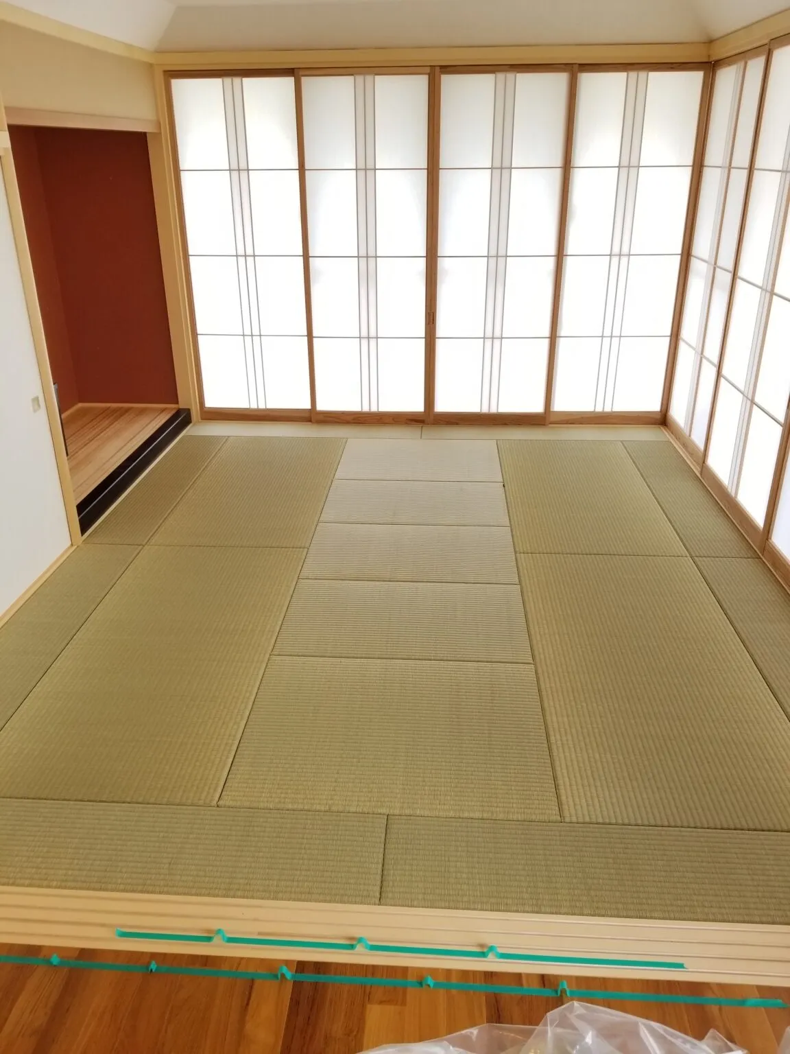 たたみ新調 一帖縁なし 納品完了(中城村)～中国産ビーグ(特大)